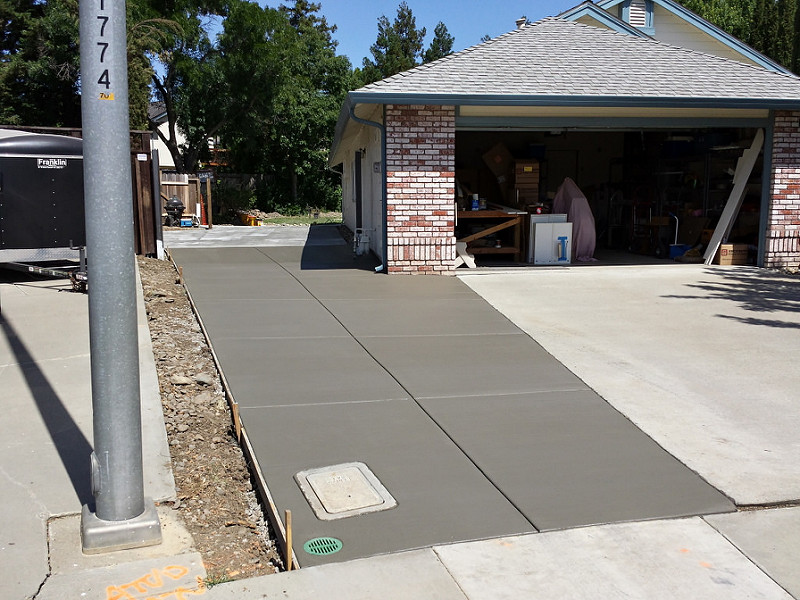 concrete driveway replacement toronto