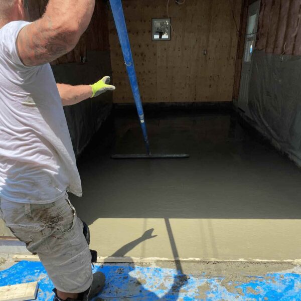 Commercial Parking Lot New Concrete Poured & Installed in Mississauga