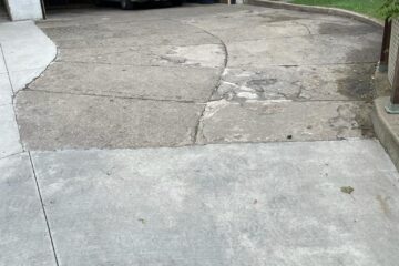 Concrete driveway replacement in Mississauga BEFORE