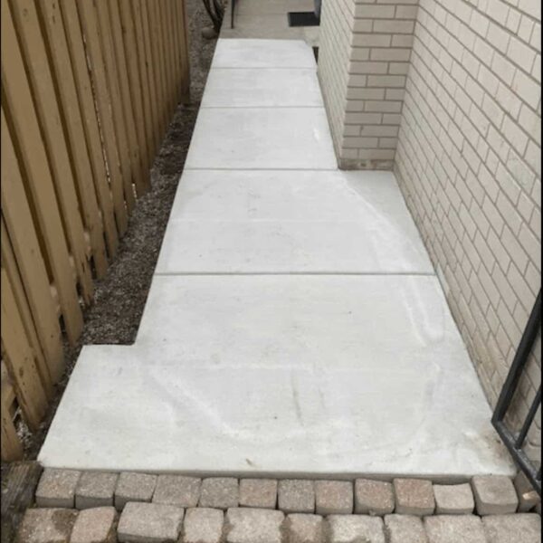 Concrete Walkway Replacement in Toronto