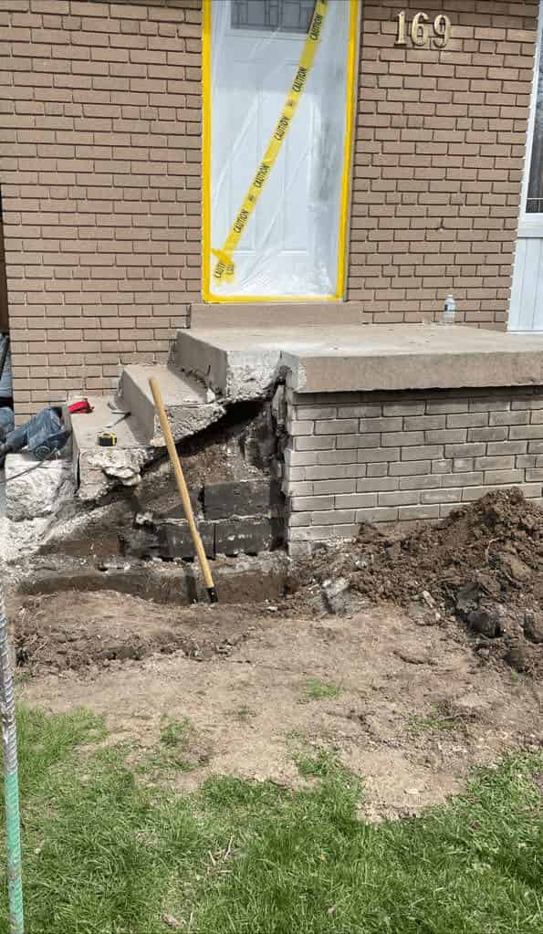 New concrete front steps before decorative finish in Toronto